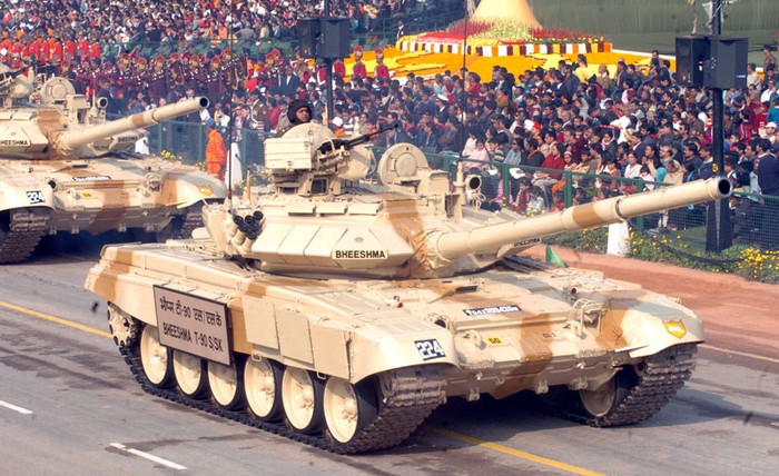 Xe tăng T-90S.